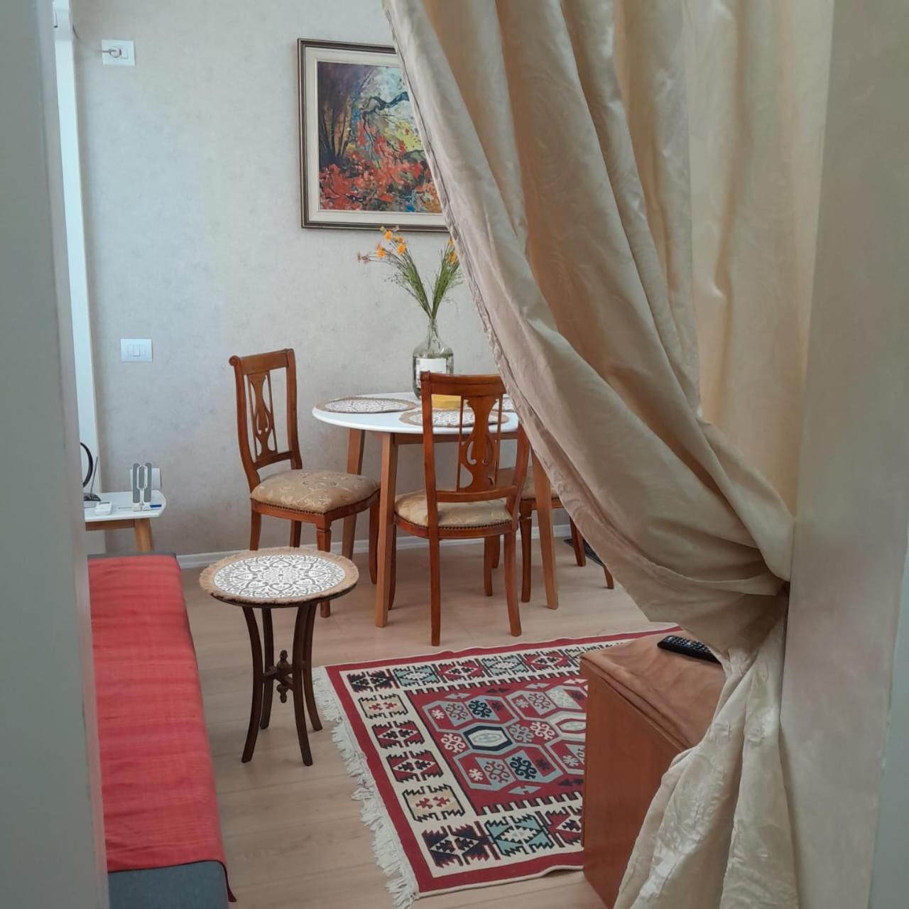 Bani'S Cozy Lovely Apt Tiranë Ngoại thất bức ảnh
