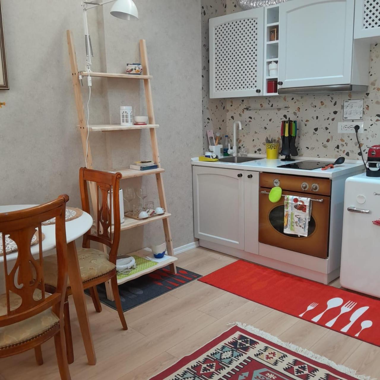 Bani'S Cozy Lovely Apt Tiranë Ngoại thất bức ảnh